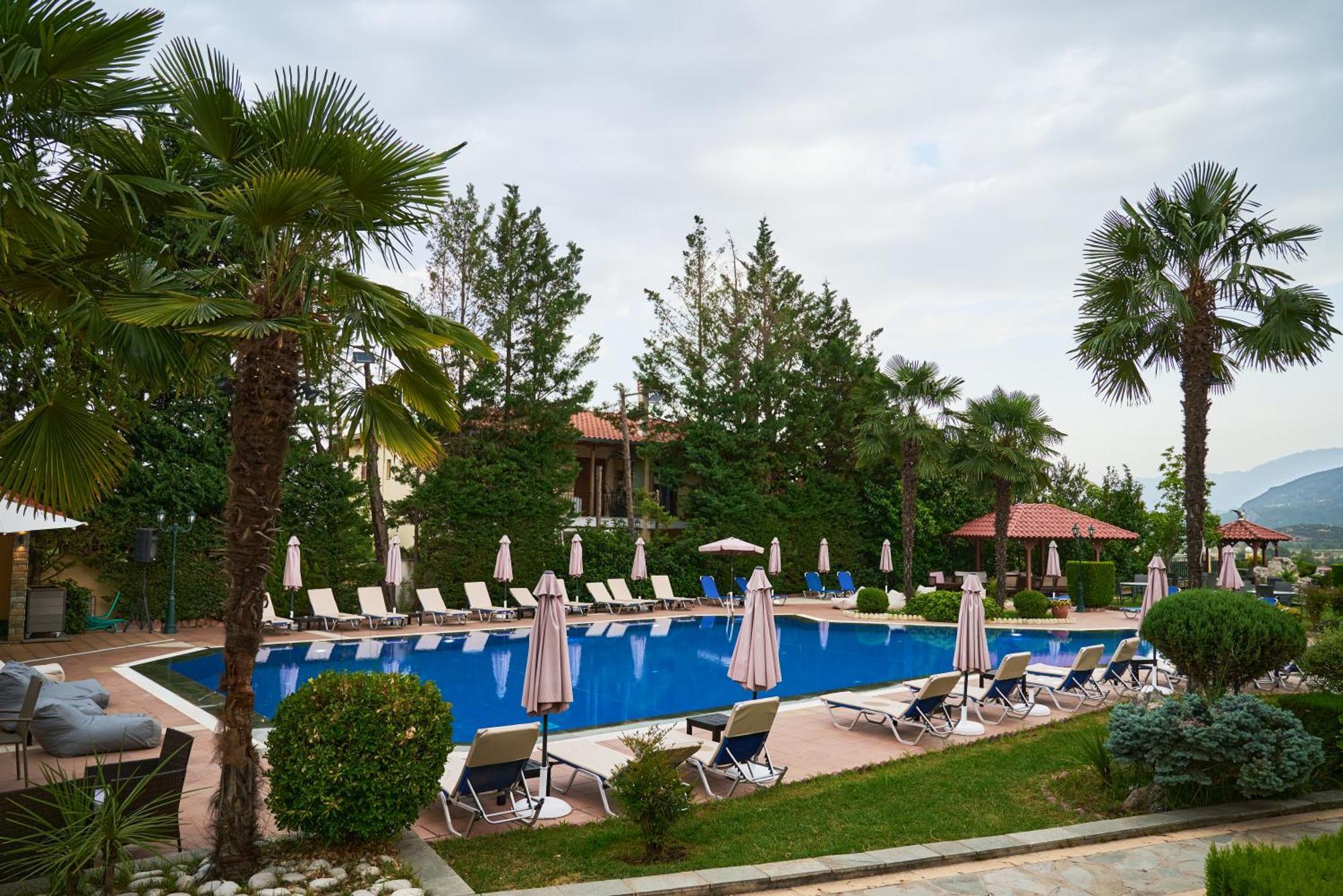 Famissi Suites 1 Kalambaka Exterior foto